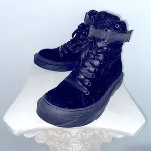 D.Gnak by Kang.D | Shoes | Dgnak By Kangd Synthetic Fur 